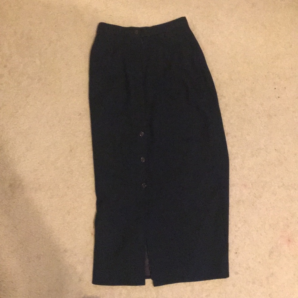 Women’s long dark green skirt